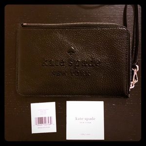 Kate Spade wristlet ♠️ Brand New! Never used!